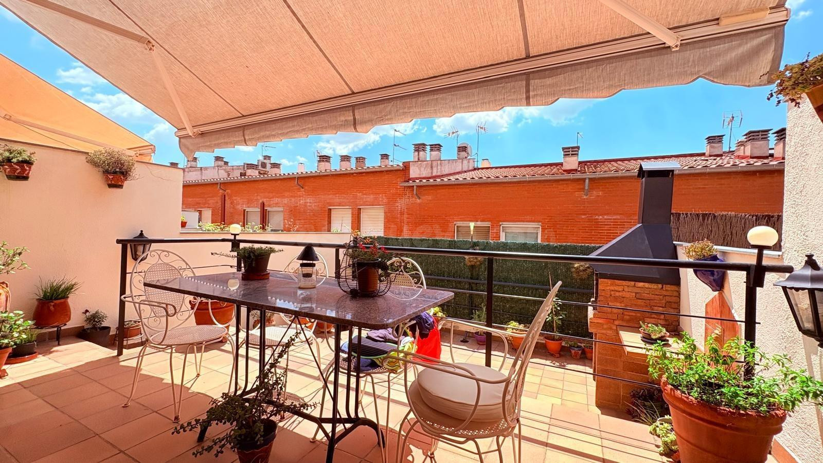 CASA EN VENDA A LA ZONA DE L'ESCOLA BONAVISTA