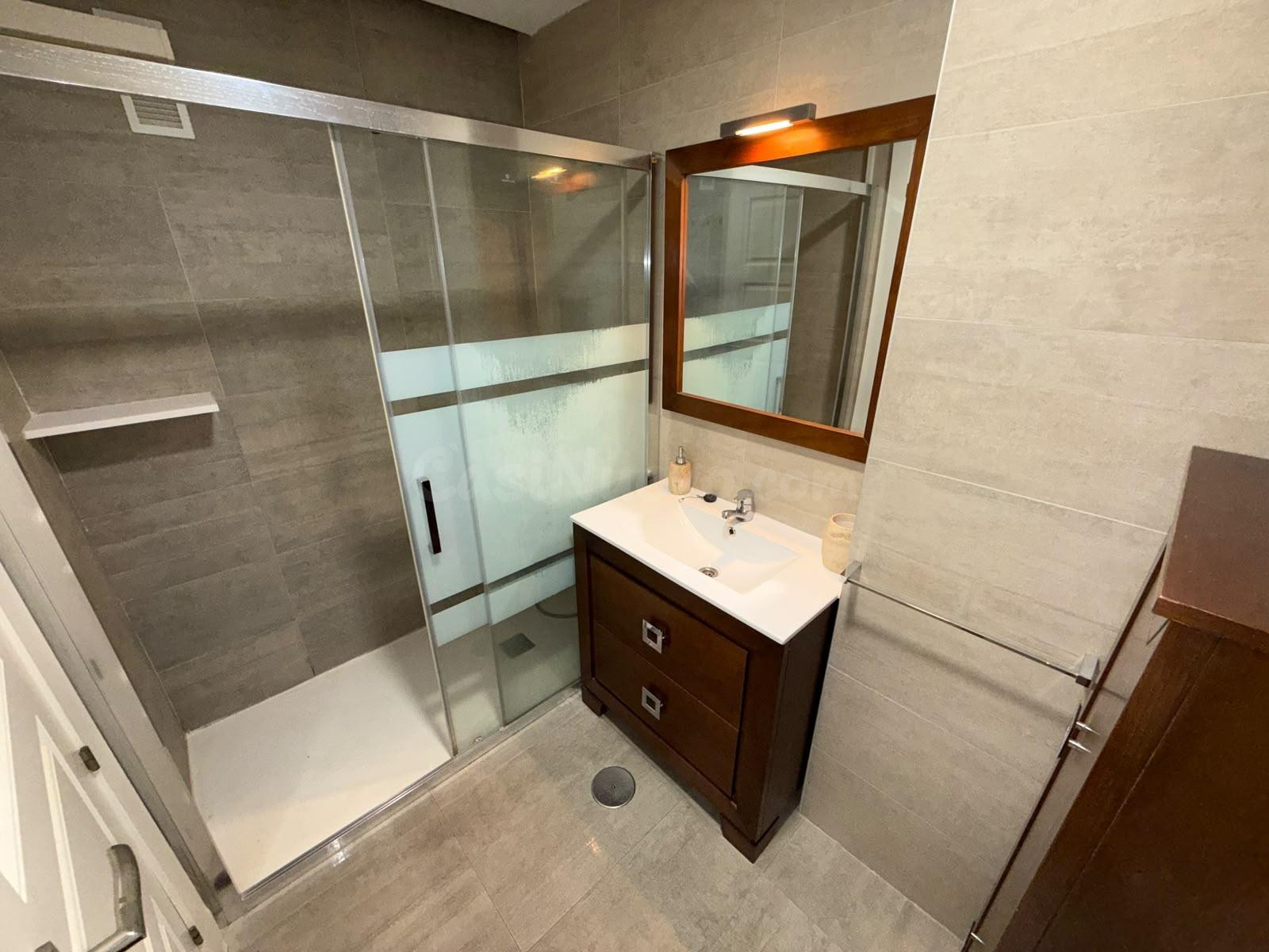 PISO DE 3 habitaciones CON GARAJE Y TRASTERO EN EXCELENTE ZO - foto 5