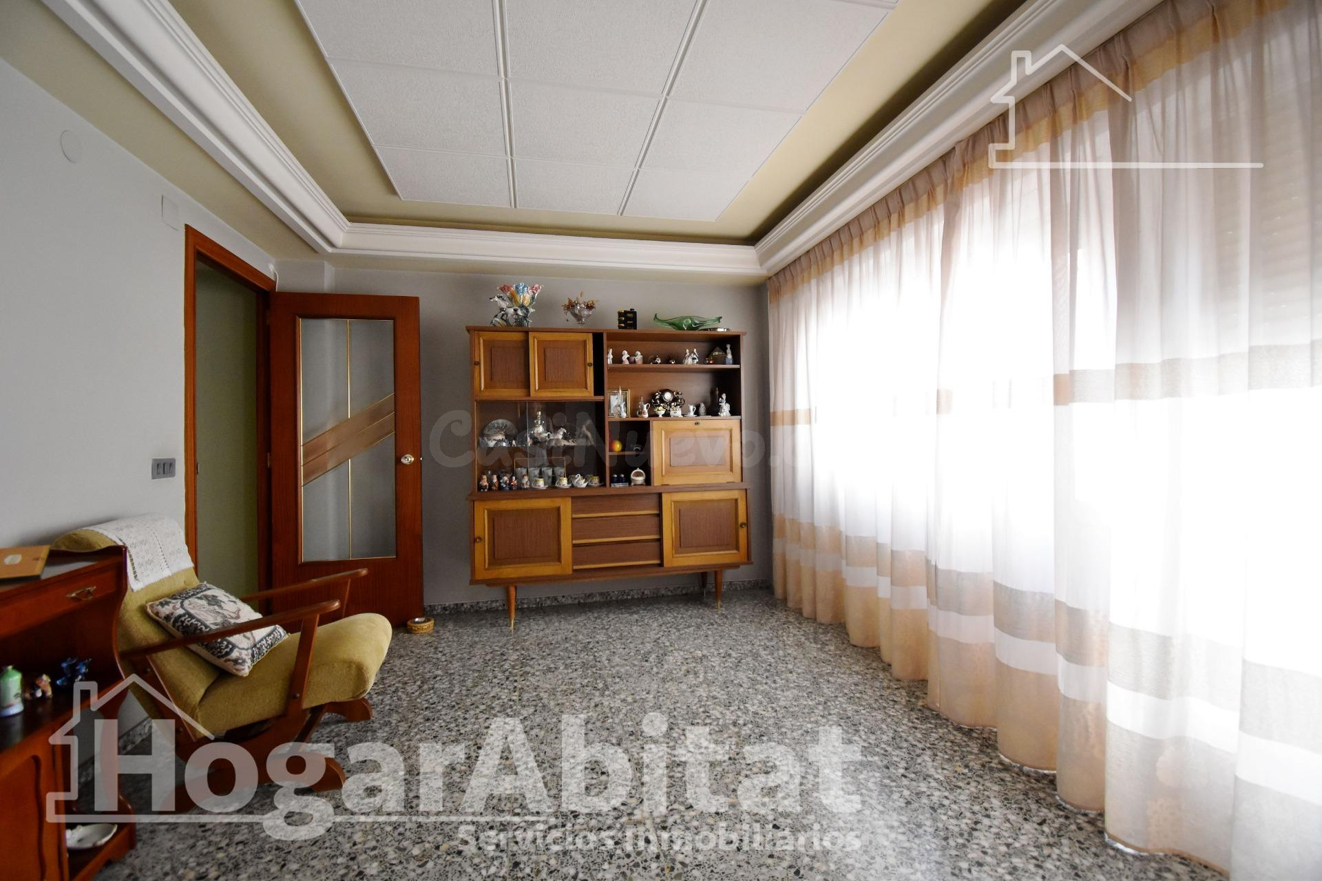 ¡MAGNÍFICA CASA! LUMINOSA CON GARAJE Y TERRAZA, CERCA DEL CE - foto 5