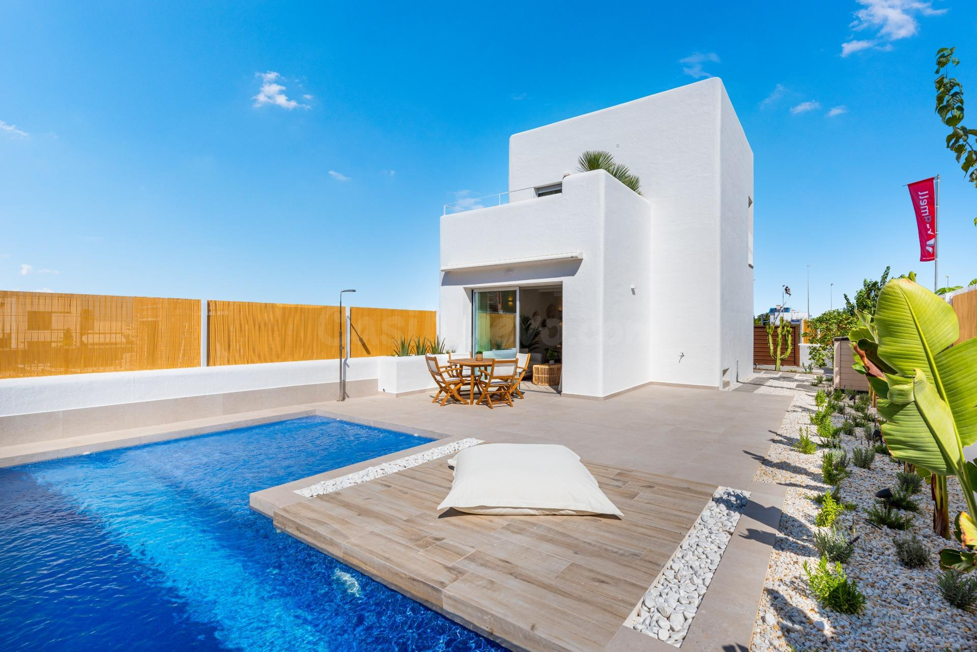 VILLAS  EN LOS ALCÁZARES. MURCIA