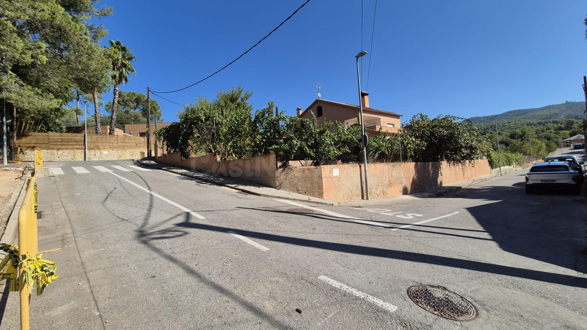 TERRENY CANTONER I BEN ORIENTAT A L’AIRESOL A-B - foto 5