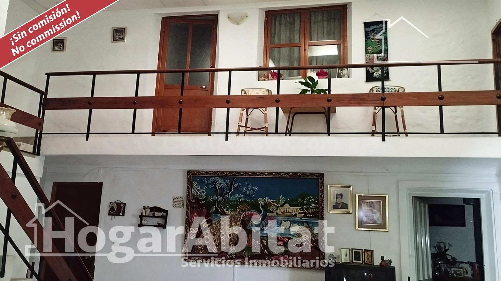 ¡GRAN OPORTUNIDAD! ECONÓMICA Y AMPLIA CASA CON GARAJE - foto 2