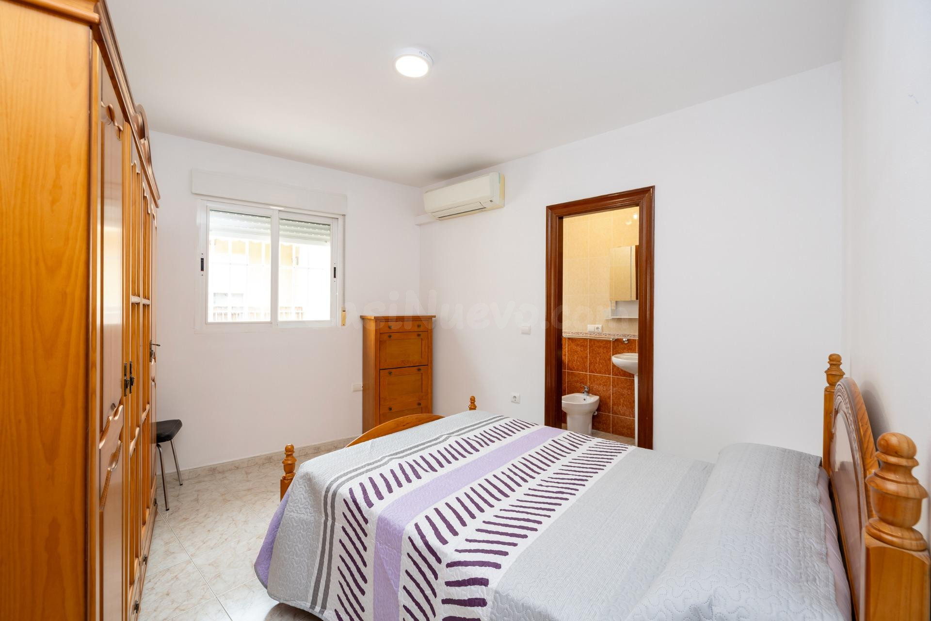 ALQUILER A EMPRESAS Amplio piso de 3 dorm hasta 6 personas, terraza, ascensor, facturable. - foto 5