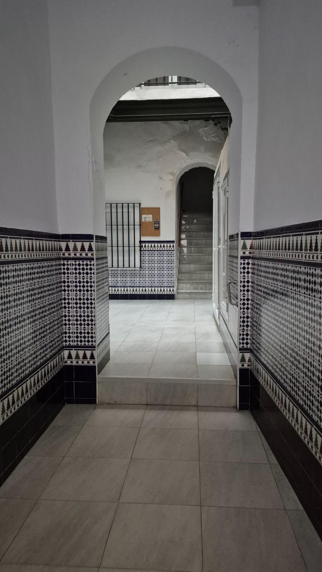 VIVIENDA REFORMADA PARA ENTRAR A VIVIR ZONA PLAZA DEL MENTID - foto 4