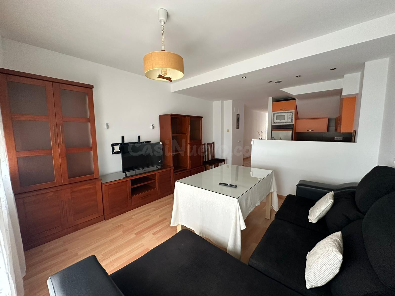 Apartamento con terraza en Carretera de la Corte, ideal para - foto 2