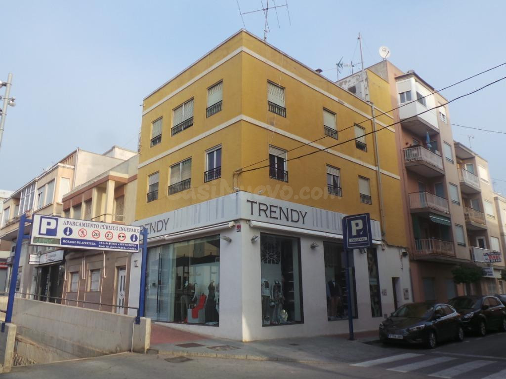 Se vende edificio completo en pleno corazón de Guardamar