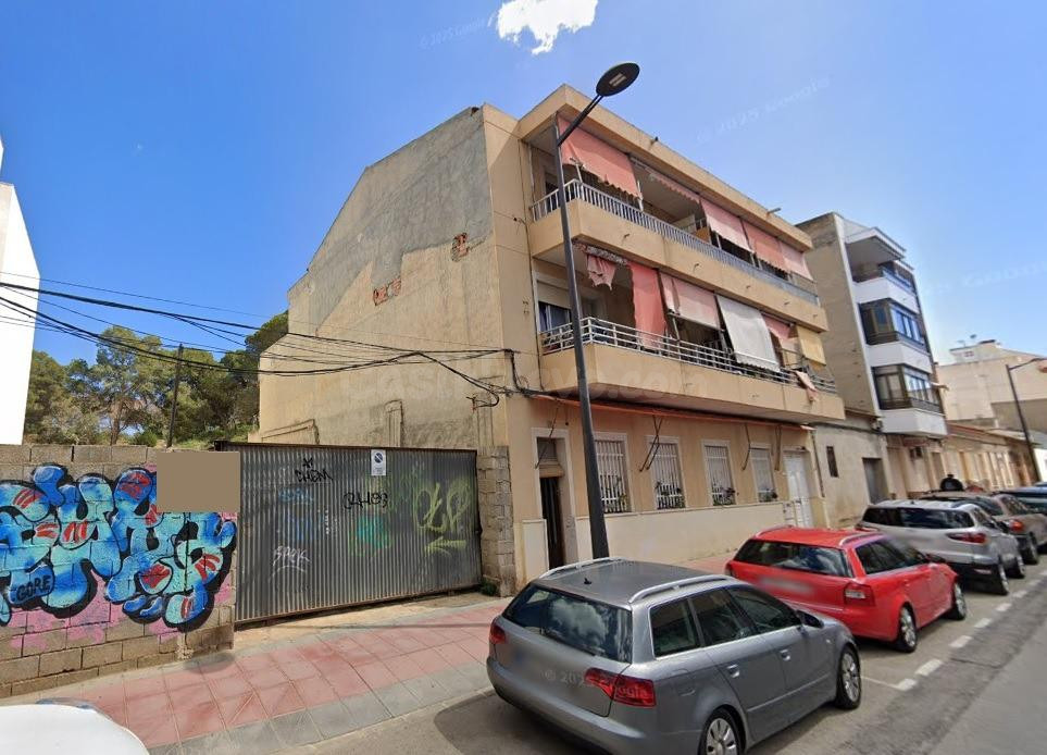 Parcela urbana de más de 400 m2 en Guardamar con dos orienta - foto 5