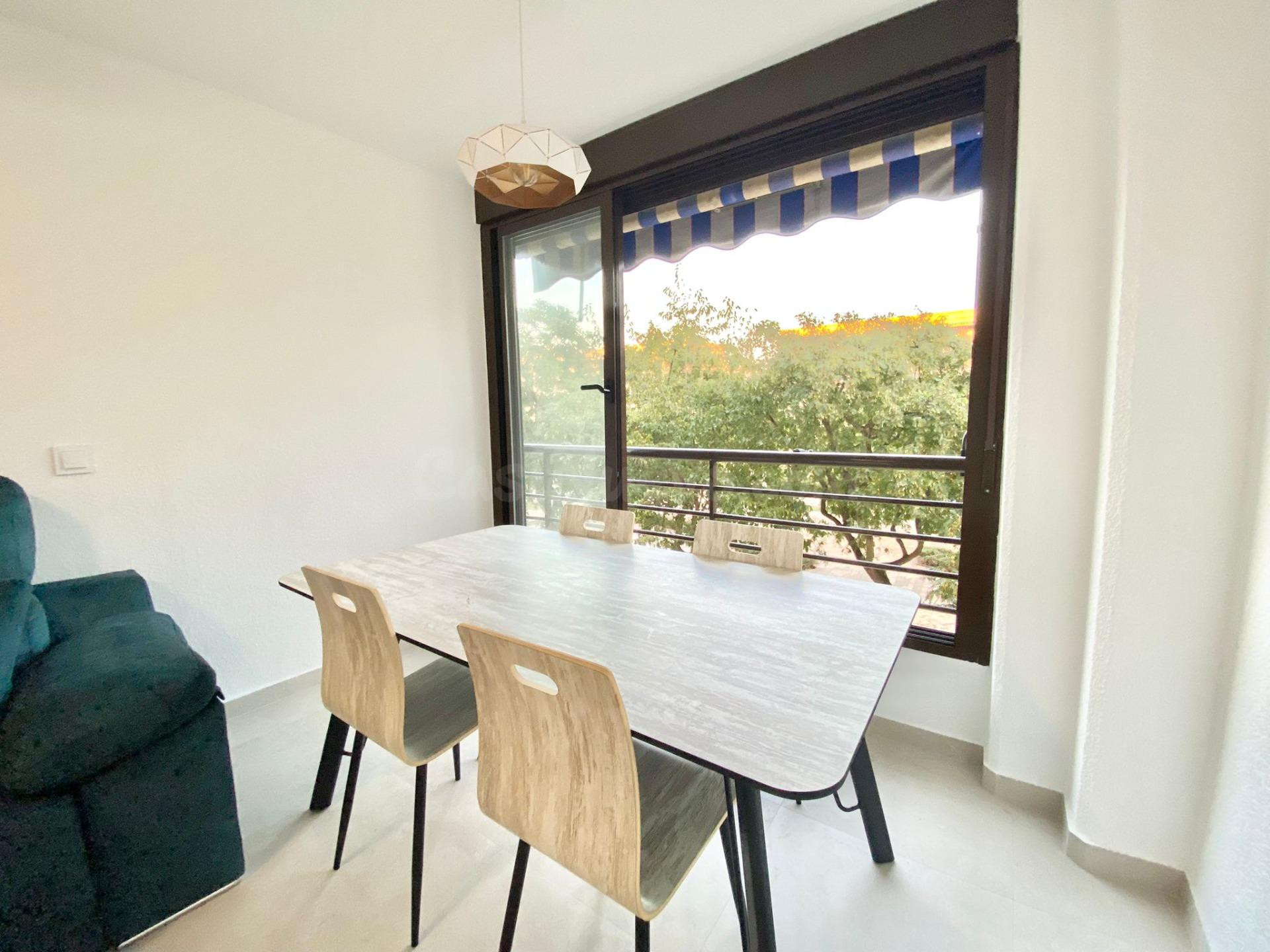 Alquiler de larga estancia de Bonito apartamento reformado e - foto 5