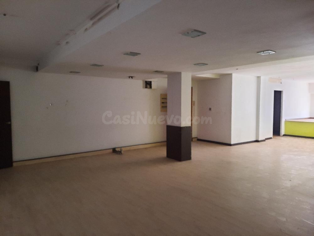 LOCAL COMERCIAL EN RIPOLLET - foto 2