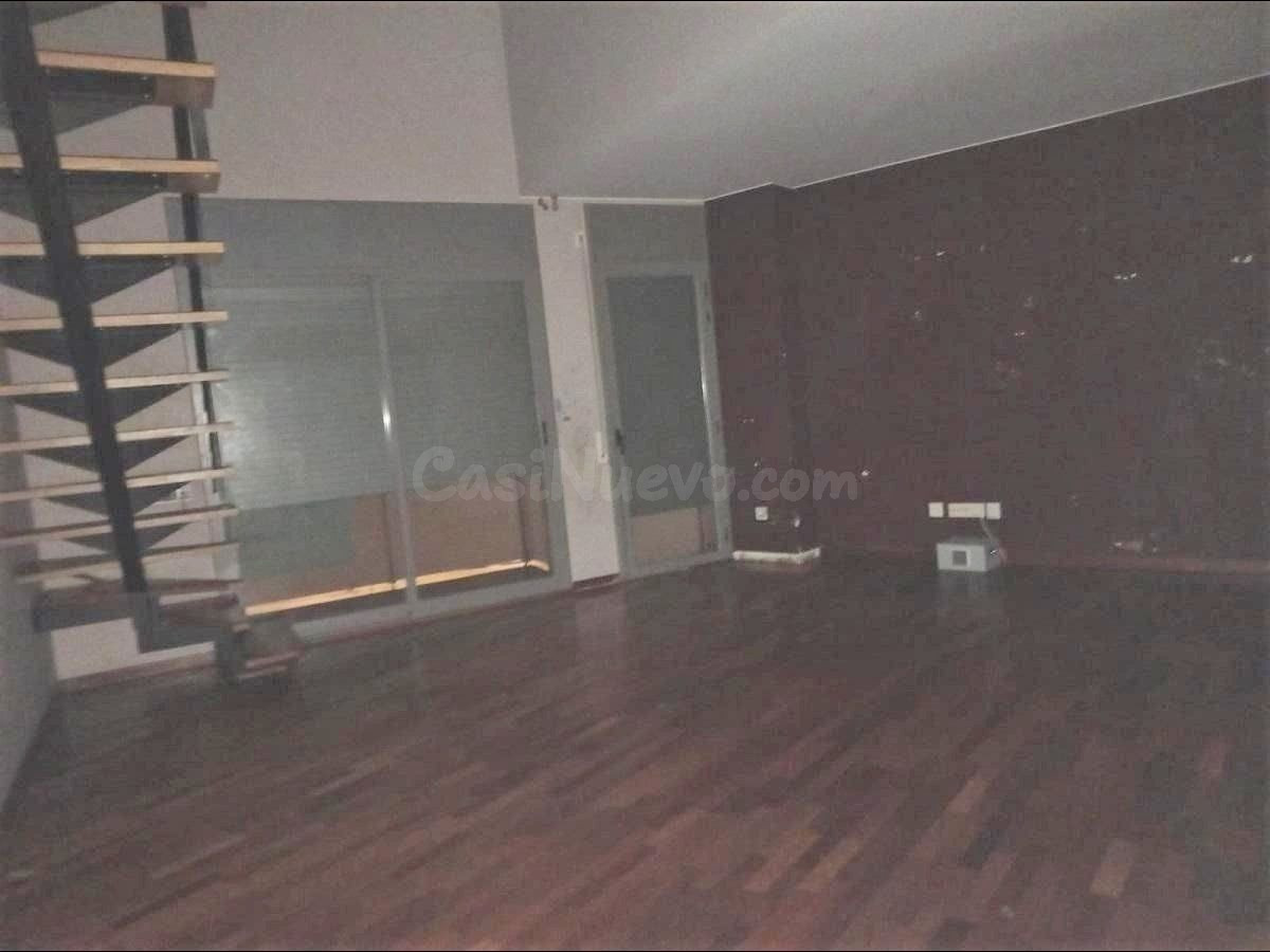 AMPLIO DÚPLEX DE 3 habitaciones EN EGARA - foto 2