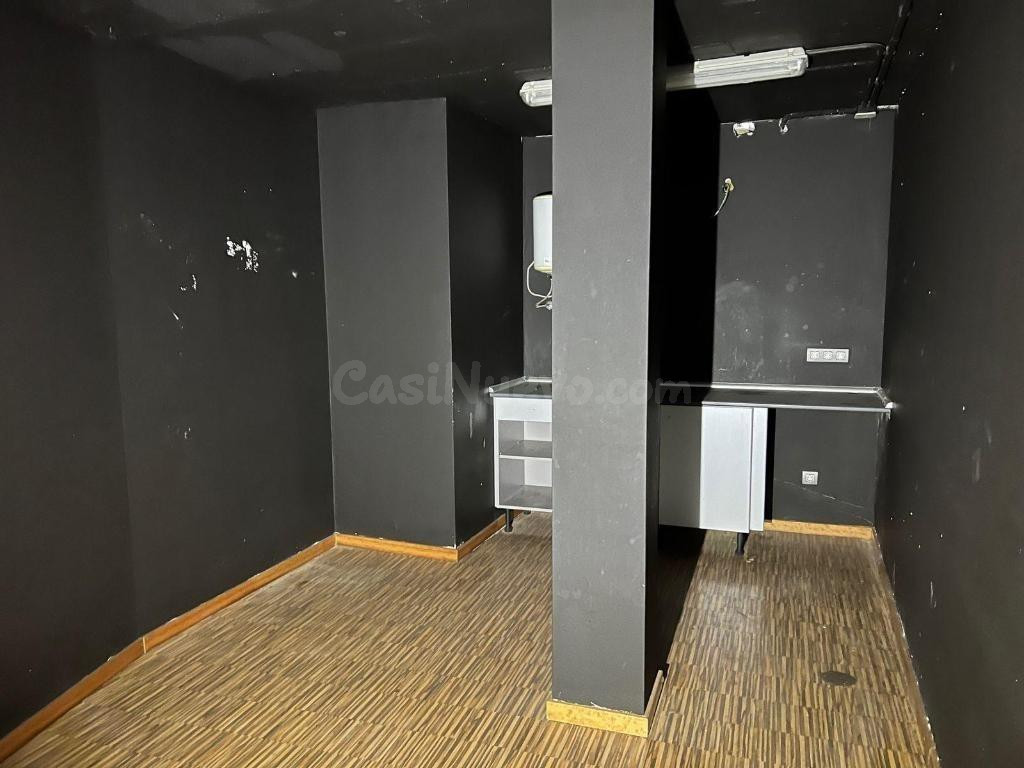 LOCAL COMERCIAL EN VENTA EN MATARÓ - foto 2