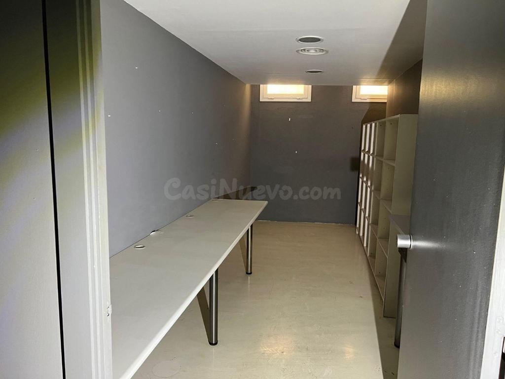 LOCAL COMERCIAL EN VENTA EN MATARÓ - foto 4