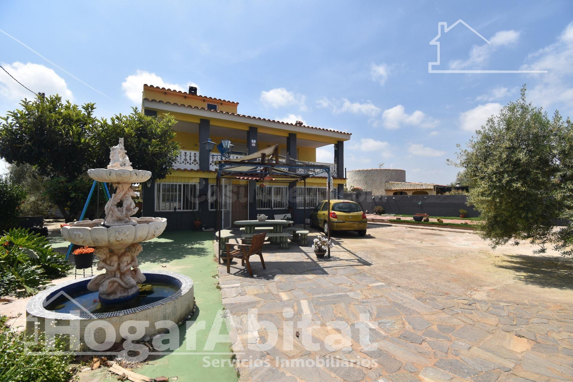 CHALET RÚSTICO CON PISCINA, TERRAZA Y PARKING