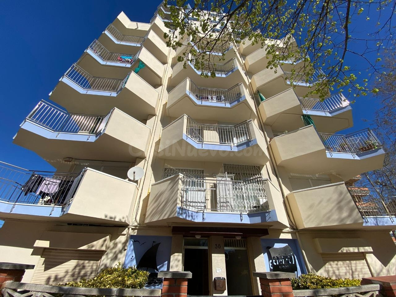 Local comercial 98m² en venta - Platja de l astillero - foto 2