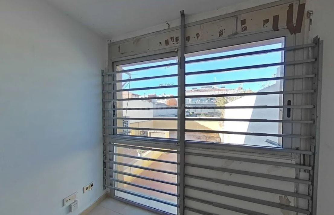PISO DE 1 HABITACIÓN EN LA CREU ALTA - foto 3