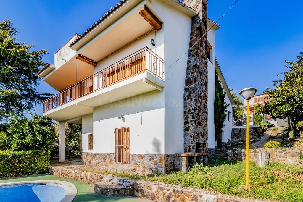 CASA EN CAN FONT