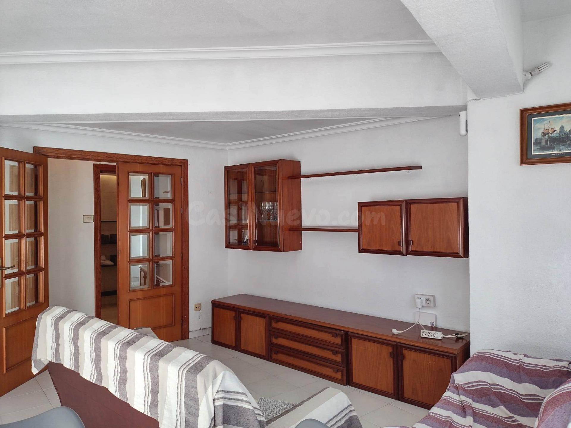 ¡Se vende piso amplio de 4 dormitorios con ascensor!