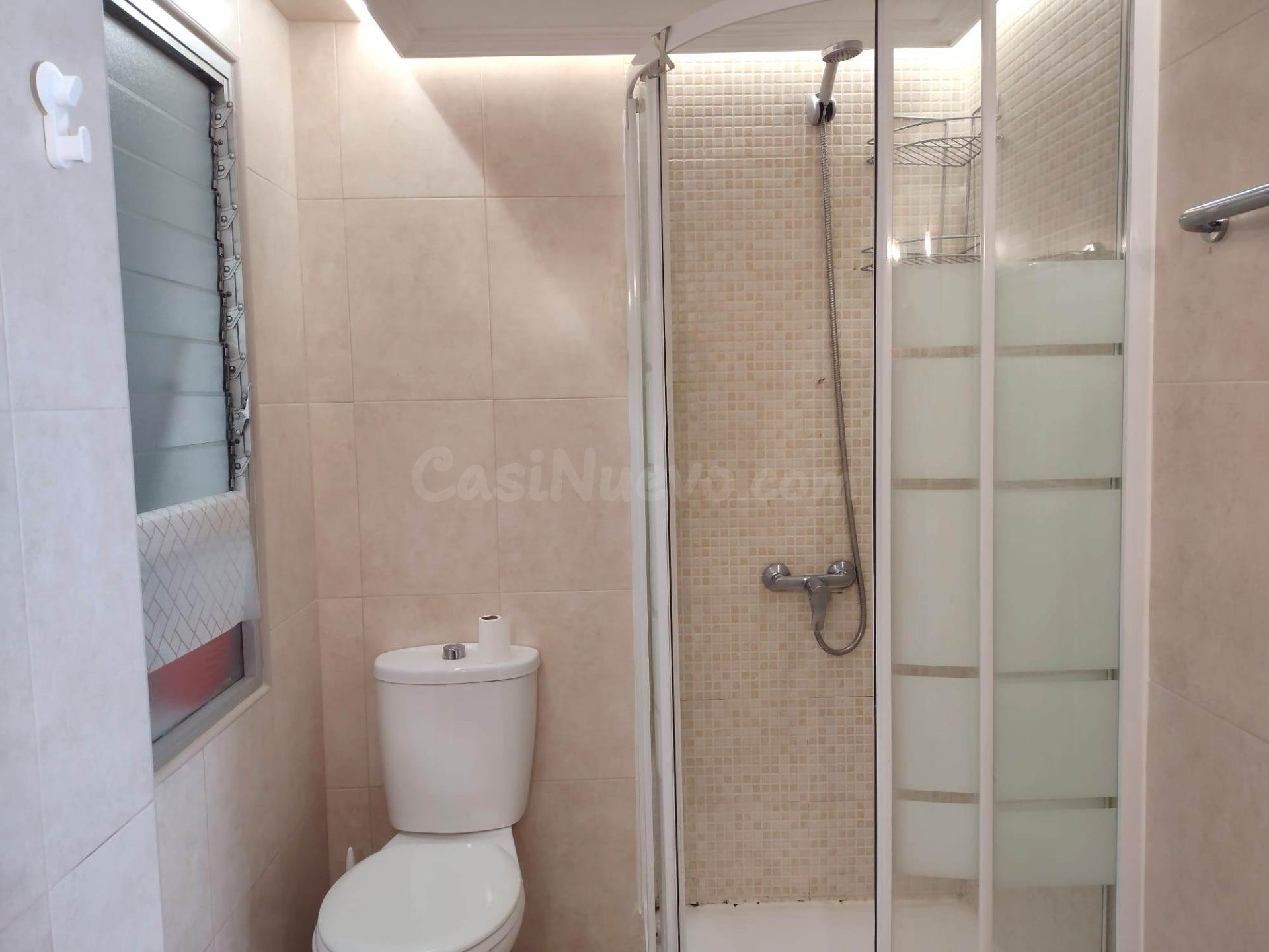 ¡Se vende piso amplio de 4 dormitorios con ascensor! - foto 3