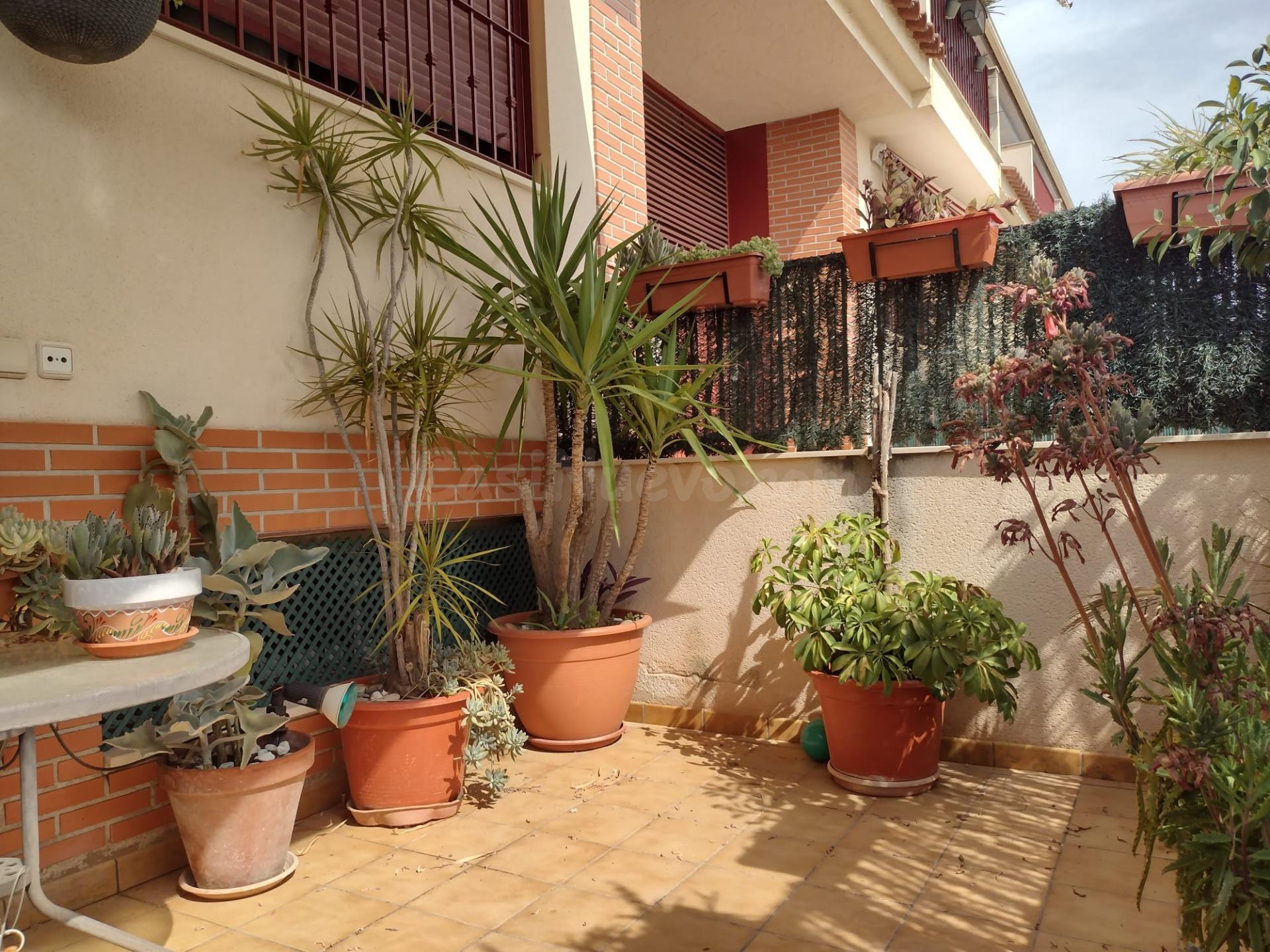 ¡Se vende en Santa Cruz estupendo Duplex Adosado! - foto 2