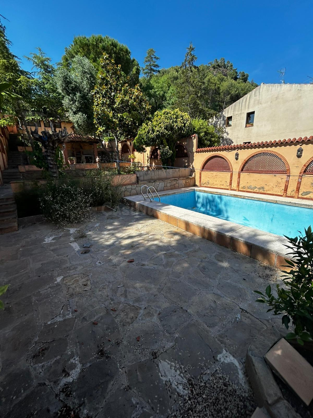 CHALET PAREADO EN VACARISSES - foto 3