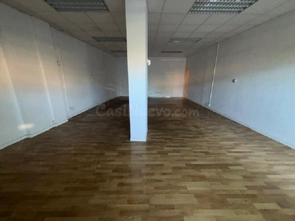 LOCAL COMERCIAL EN CRT.MATADEPERA TERRASSA - foto 4