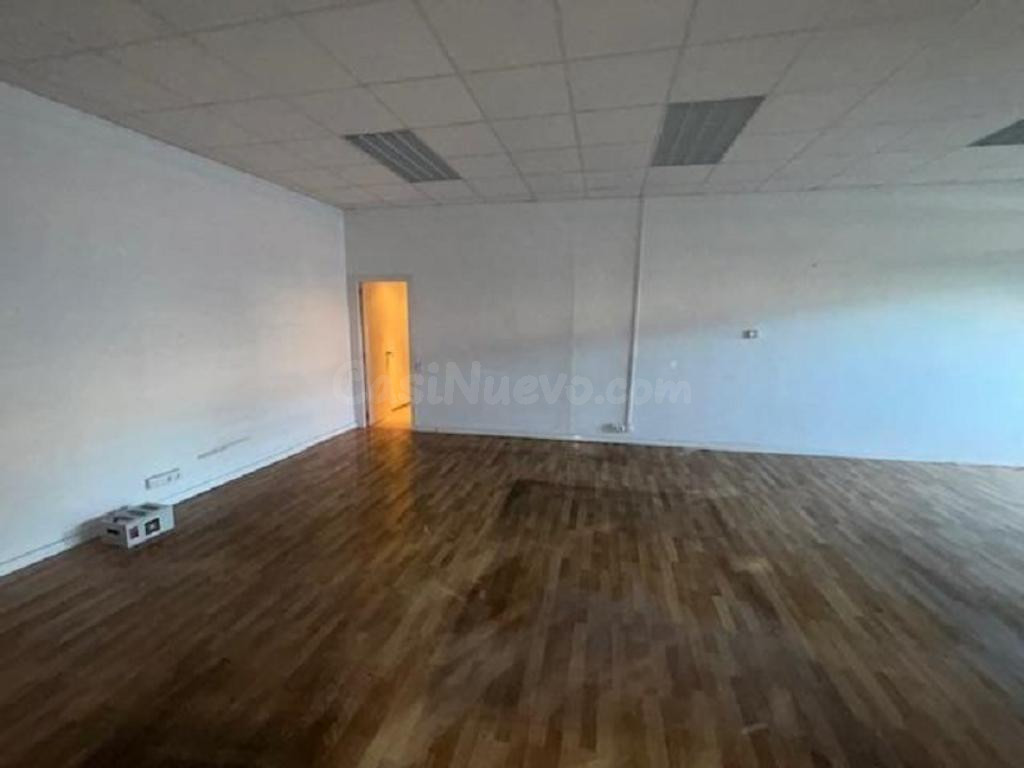 LOCAL COMERCIAL EN CRT.MATADEPERA TERRASSA - foto 5