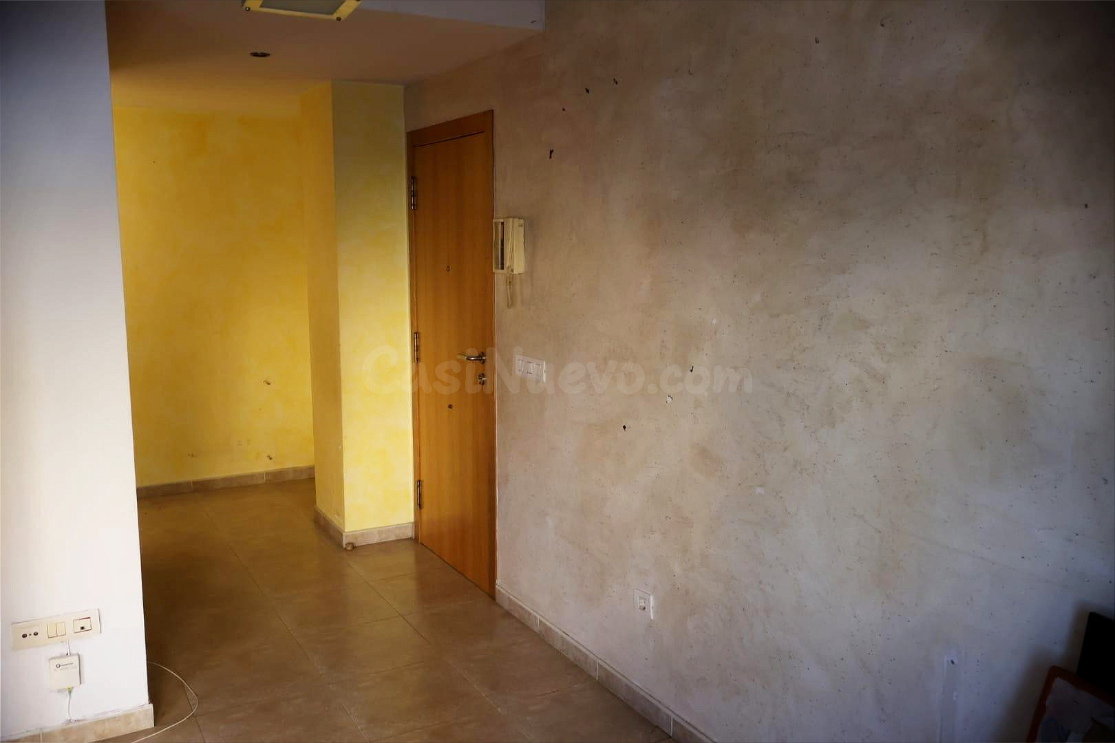 PISO CON AMPLIA TERRAZA, GARAJE Y TRASTERO - foto 4
