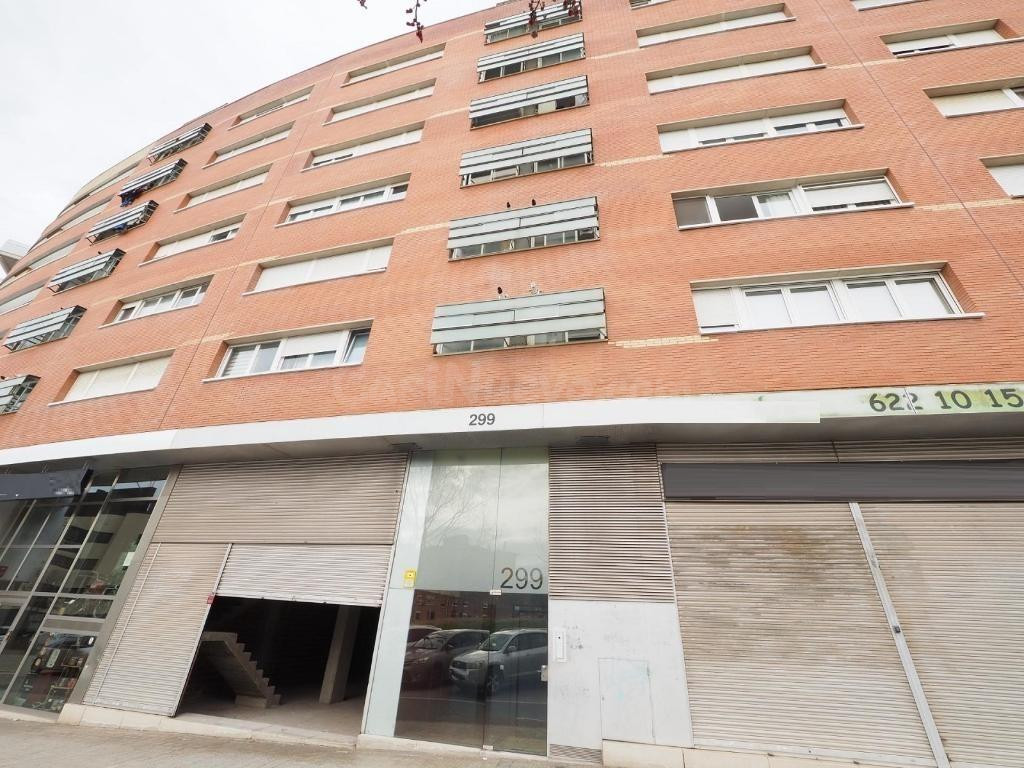 LOCAL COMERCIAL EN CRTA.MATADEPERA 299