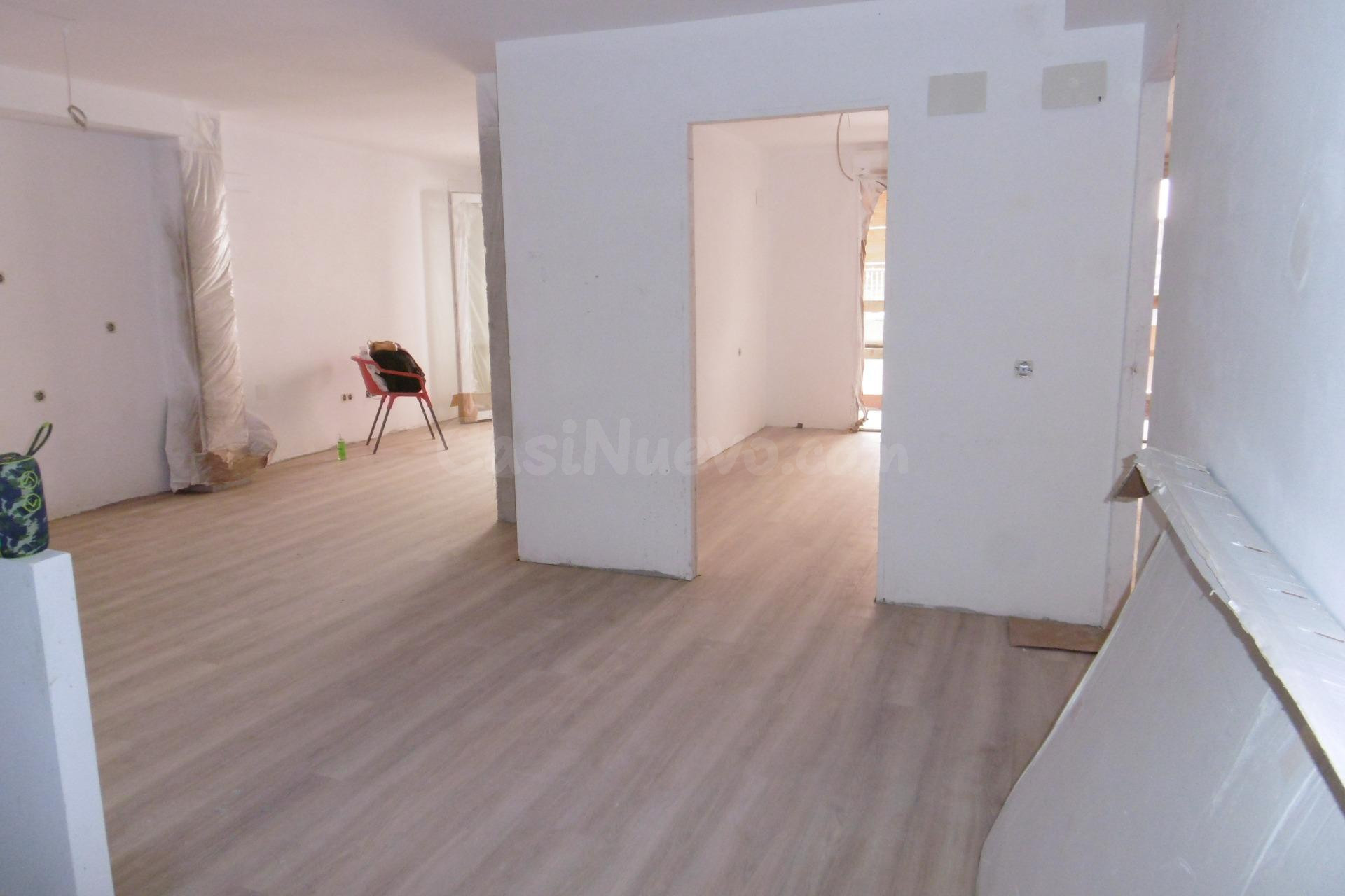 PISO NUEVO CON BALCÓN - foto 3