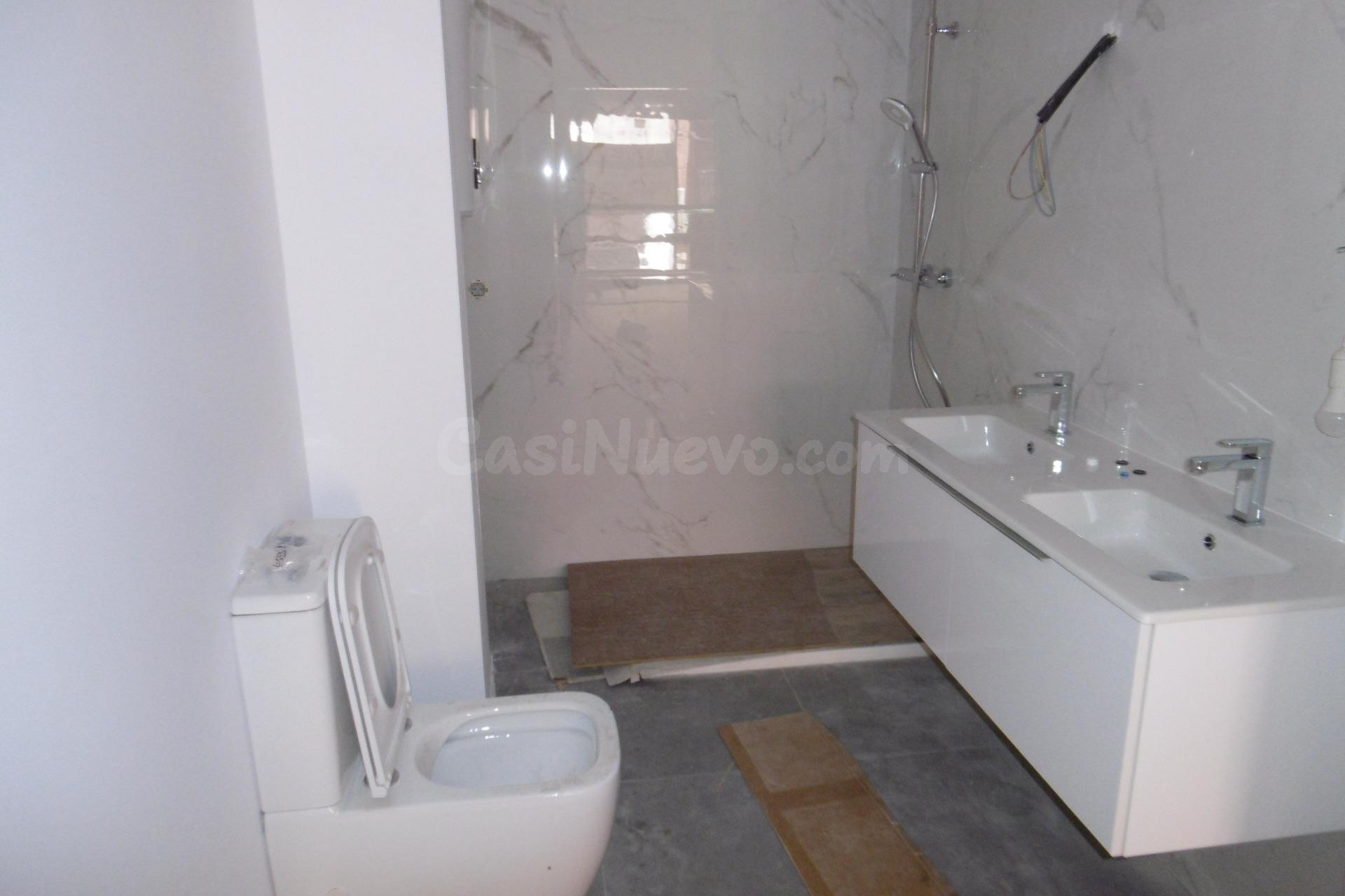 PISO NUEVO CON BALCÓN - foto 4