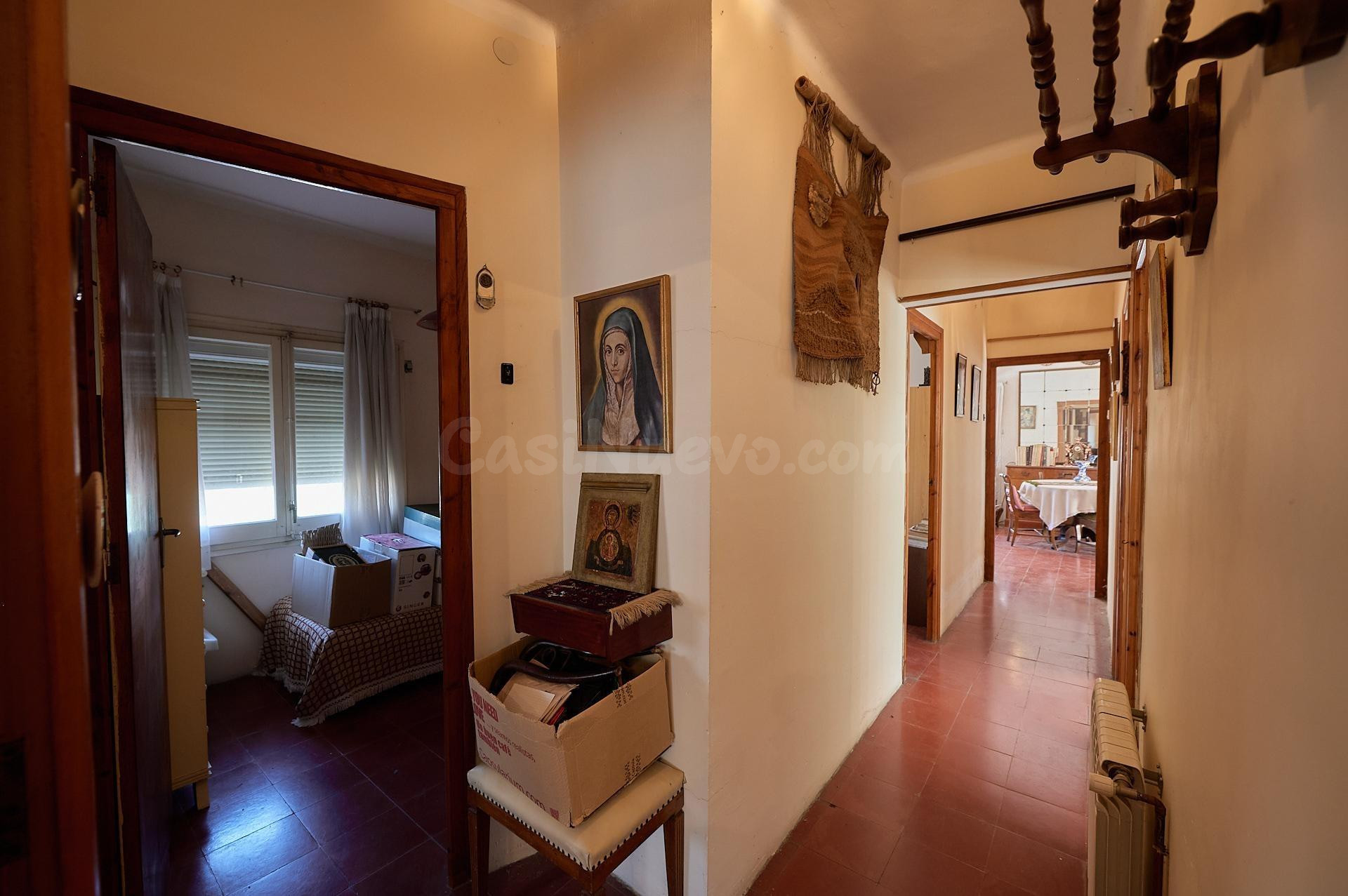 CASA EN VENDA A SENTMENAT AMB MOLTES POSSIBILITATS - foto 4
