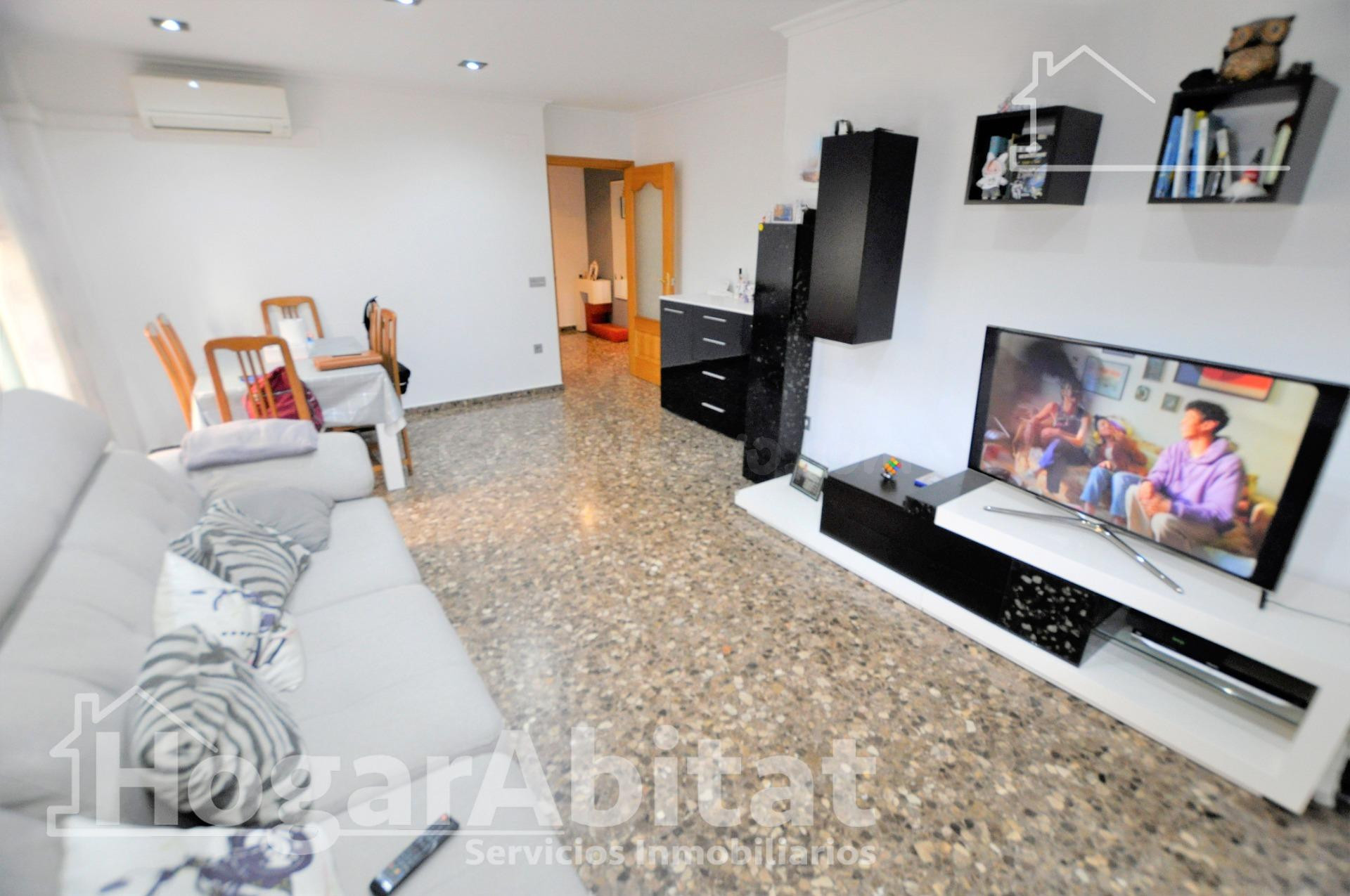 ¡LUZ A RAUDALES! BONITO, AMPLIO Y EXTERIOR CON BALCÓN Y ASCE - foto 3