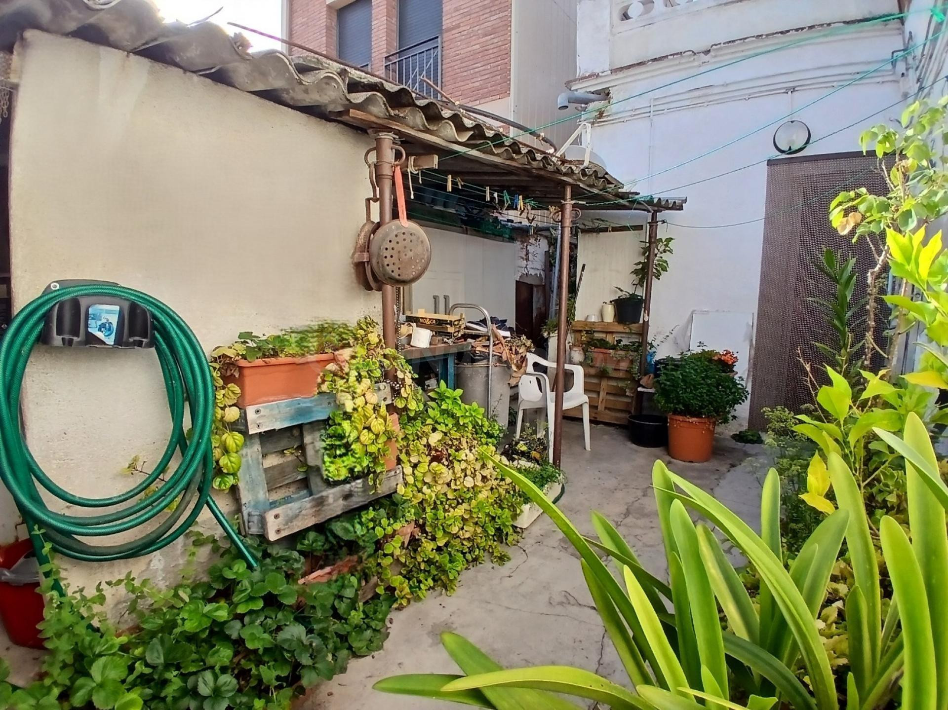 CASA EN PLENO CENTRO