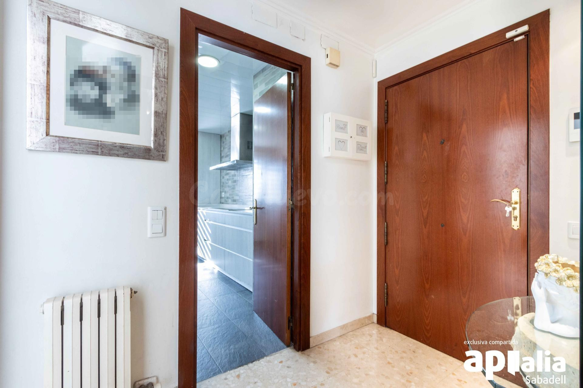 PISO DE 2 habitaciones EN ZONA DE GRACIA - foto 3
