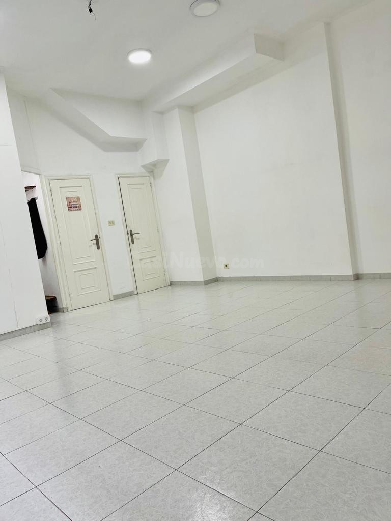 SE VENDE O SE ALQUILA LOCAL EN RIBEIRA - foto 4