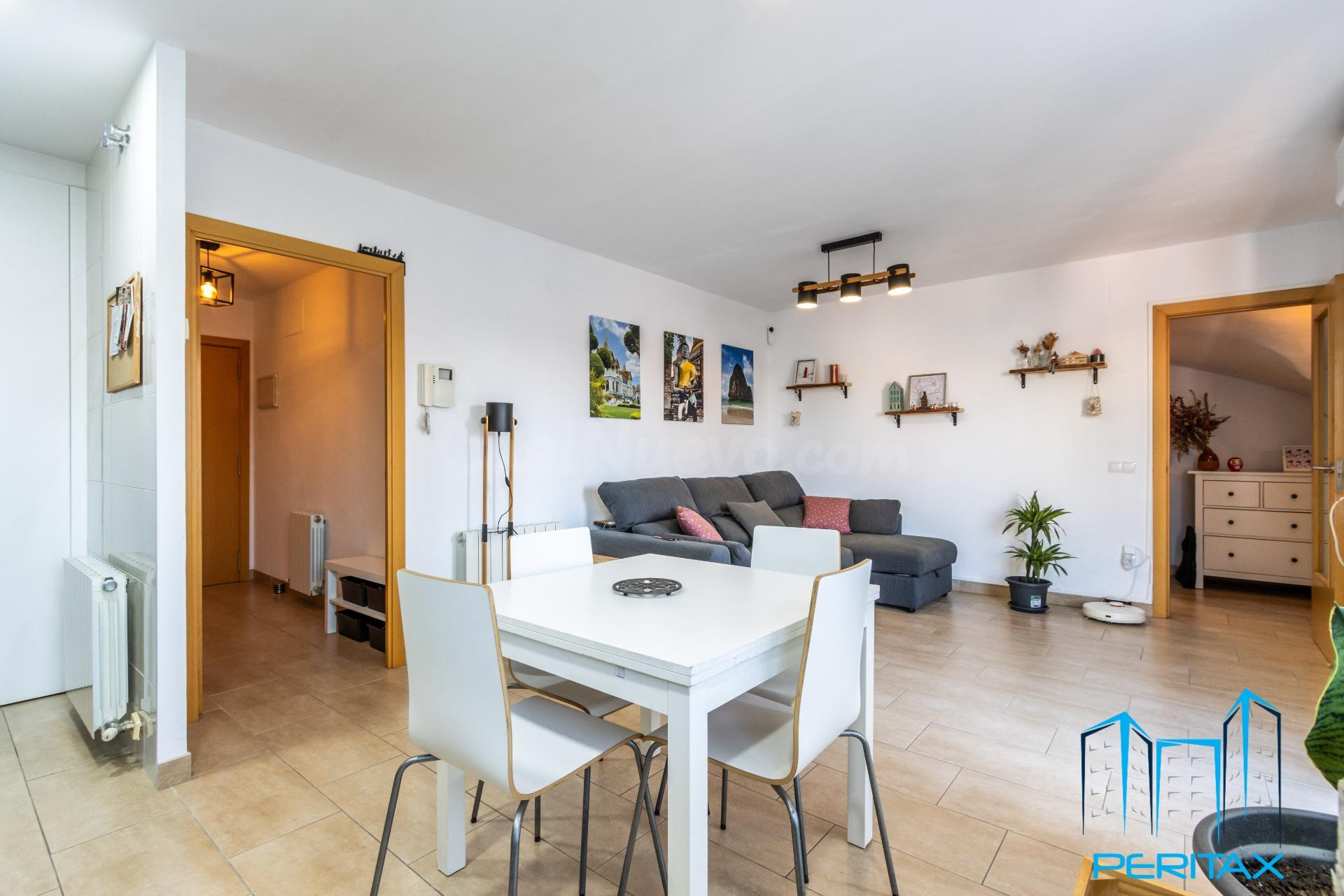 Ático dúplex de 120 m2 con terraza íntima y vistas despejada - foto 5