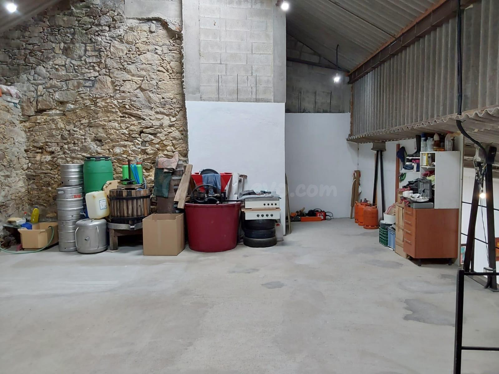 SE VENDE CASA PARA REFORMAR EN BOIRO CON LOCAL COMERCIAL - foto 4