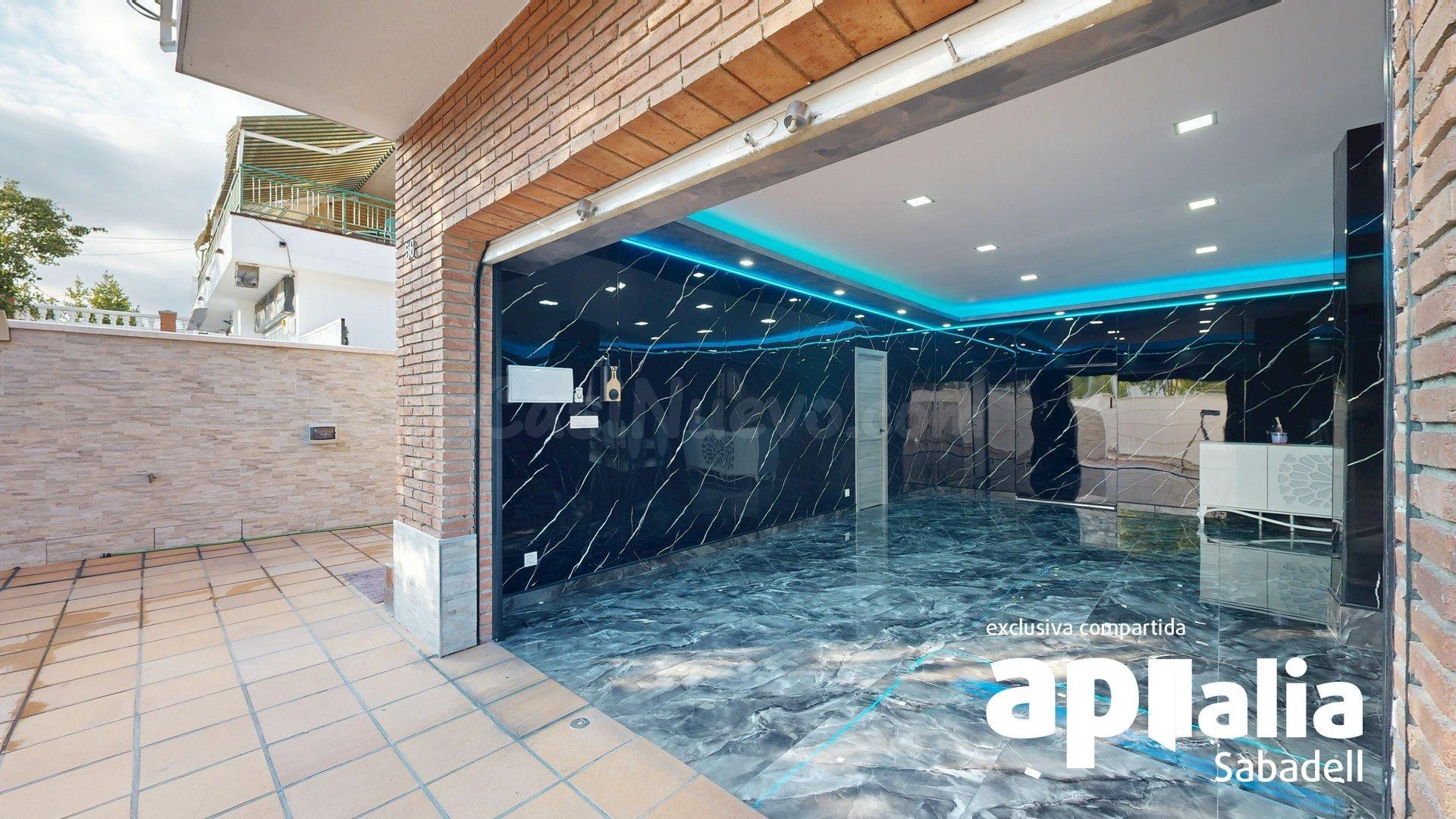 CASA UNIFAMILIAR EN BARBERÀ DEL VALLÈS - foto 2