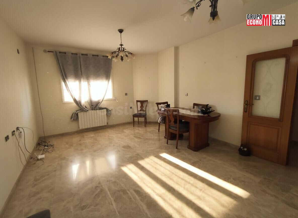 Chalet independiente único por espacio, calidades y privacid - foto 4