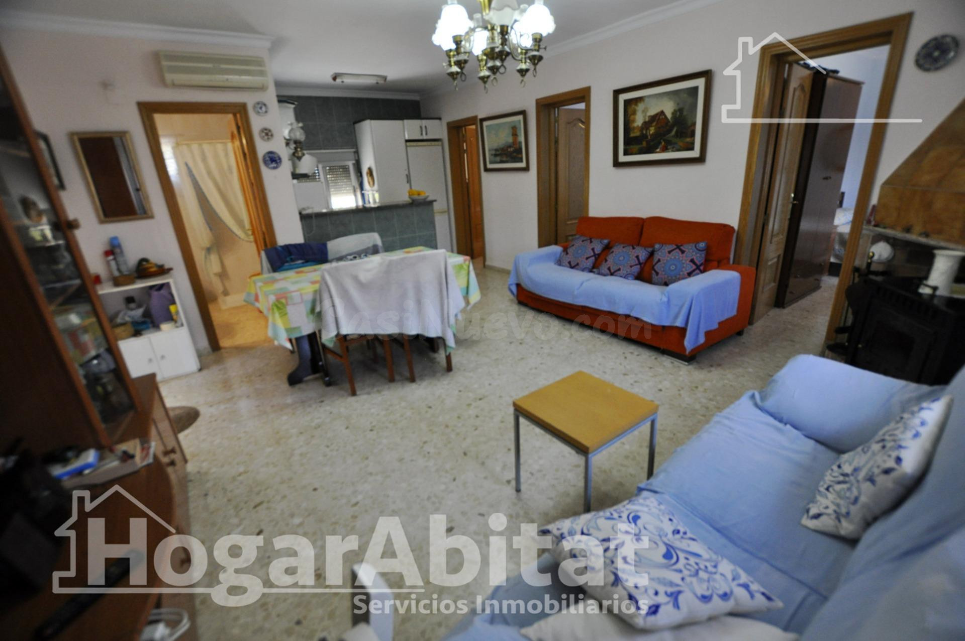 CHALET RÚSTICO CON PISCINA, TRASTERO Y GARAJE - foto 4