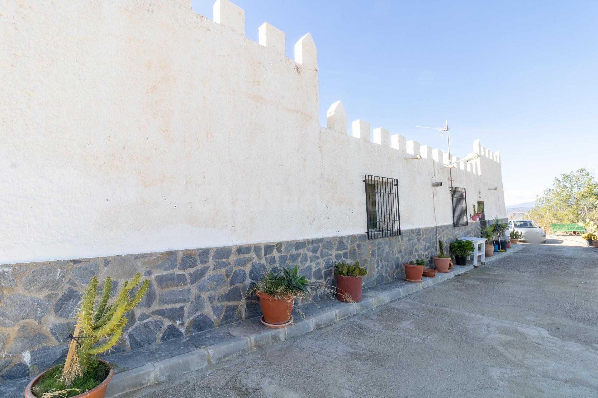 TERRENO Y CHALET EN TABERNAS - foto 2