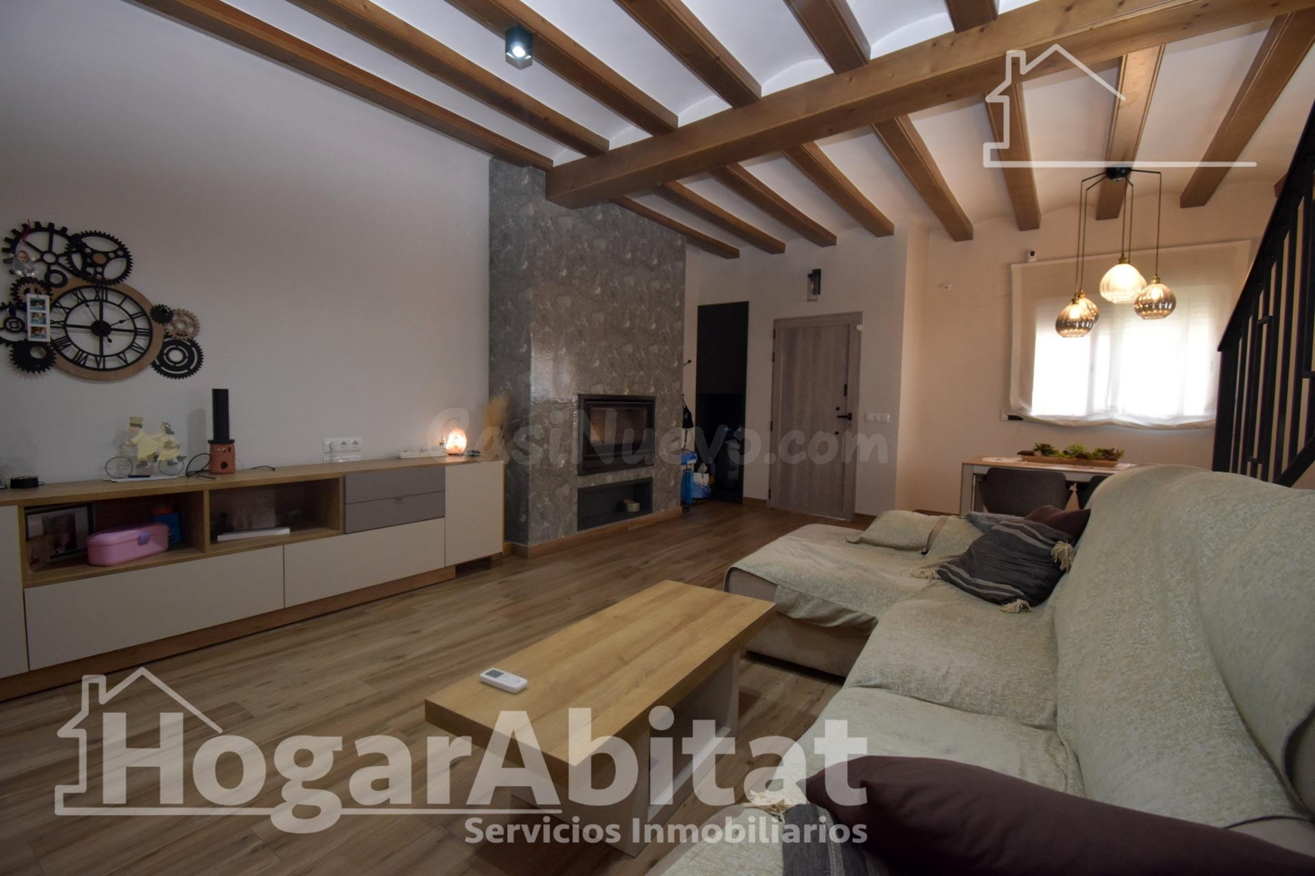 BONITA CASA TOTALMENTE REFORMADA CON GARAJE Y GRAN TERRAZA - foto 5