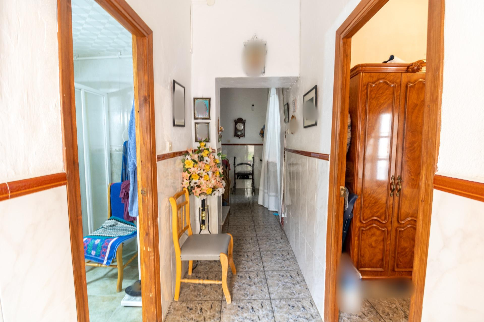 CASA DE DOS PLANTAS EN SANTA FE DE MONDÚJAR - foto 2