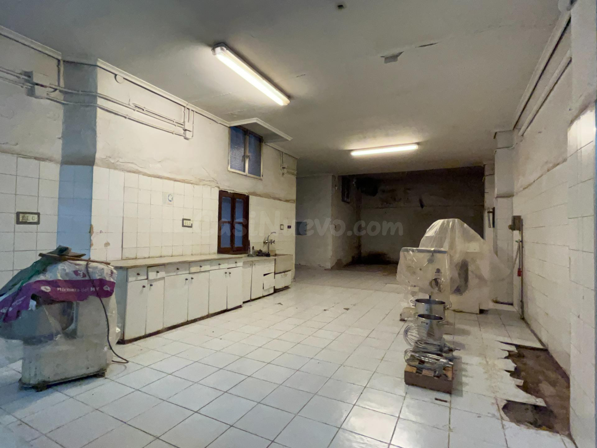 LOCAL COMERCIAL EN AVENIDA DEL CEDRE - foto 4