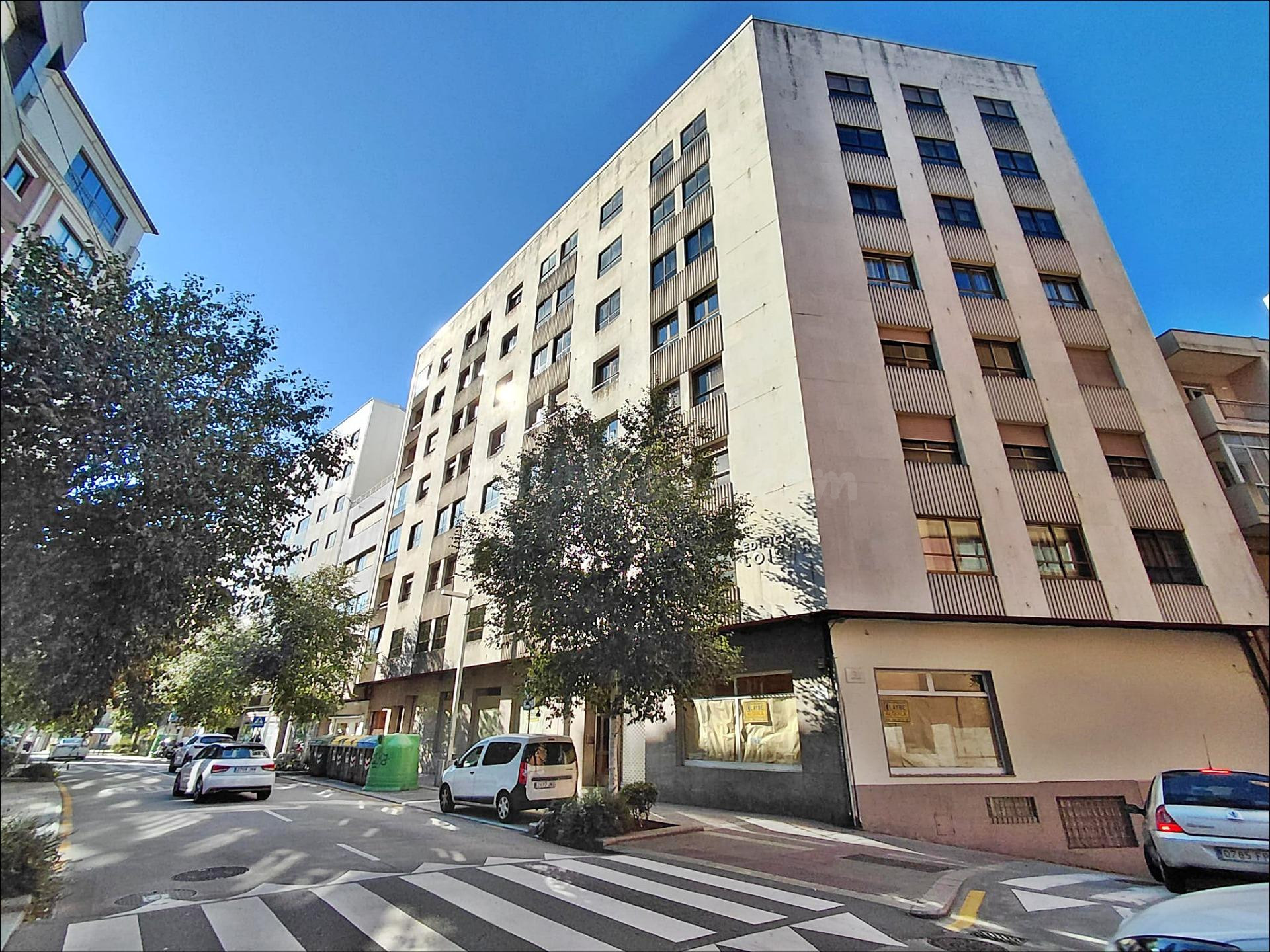 ALQUILER DE LOCAL COMERCIAL EN EL CENTRO DE PONTEVEDRA - foto 4