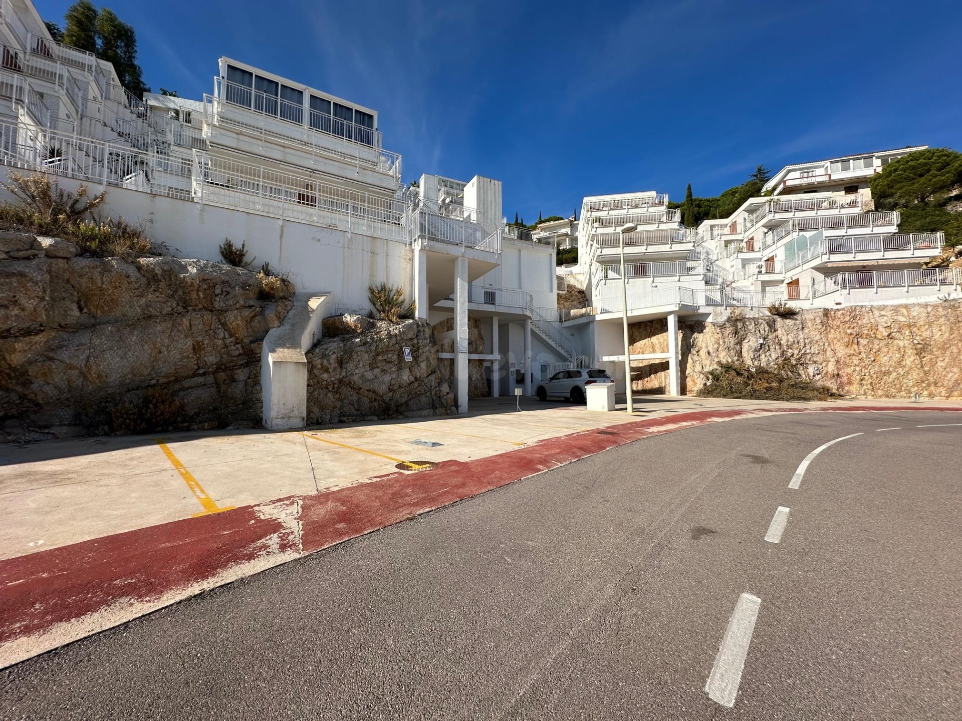 PLAZA DE PARKING EN ATALAYAS // PEÑISCOLA - foto 2