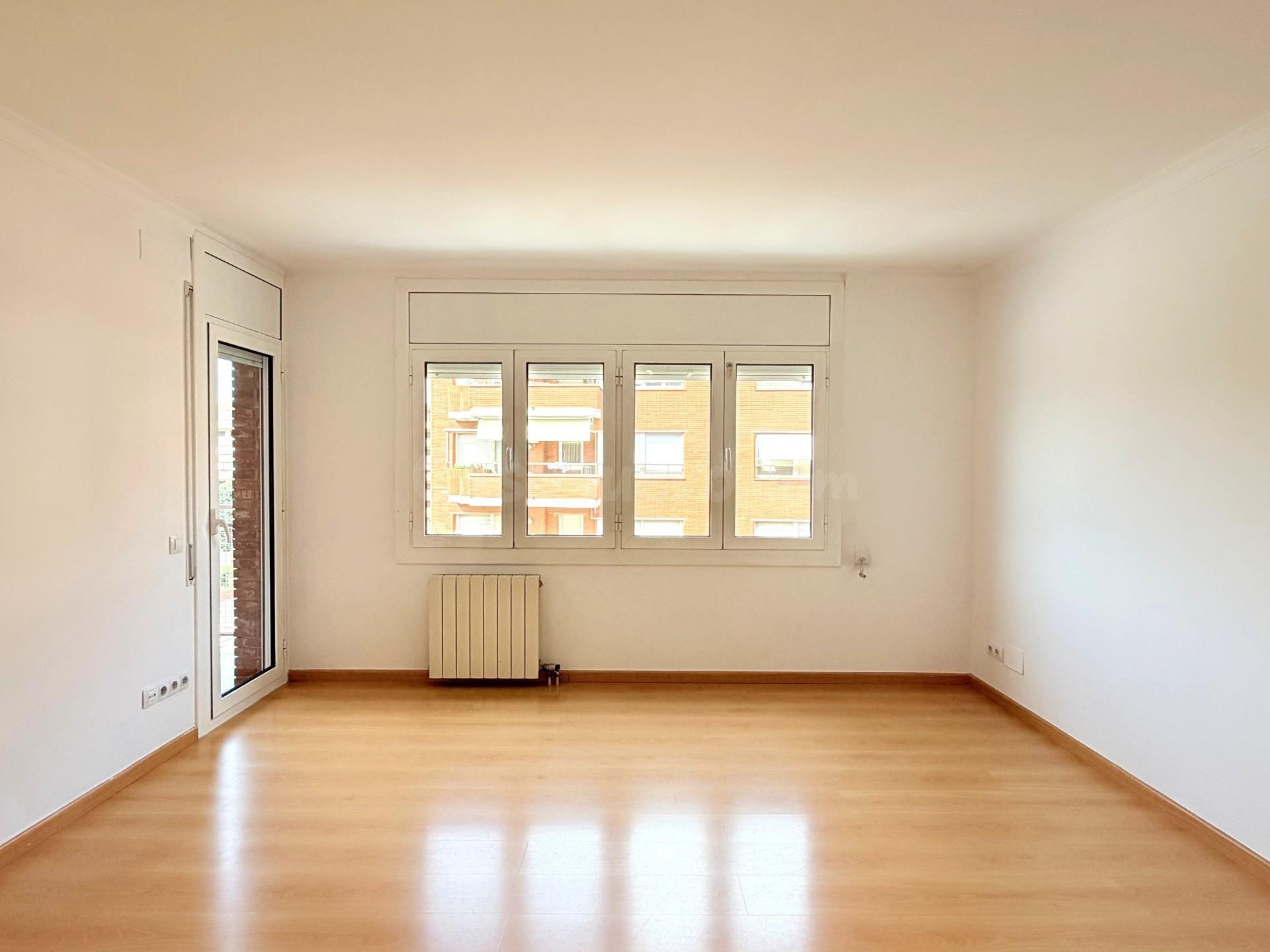 FANTÁTICO PISO EN EL BARRIO DE SET CAMINS - foto 3