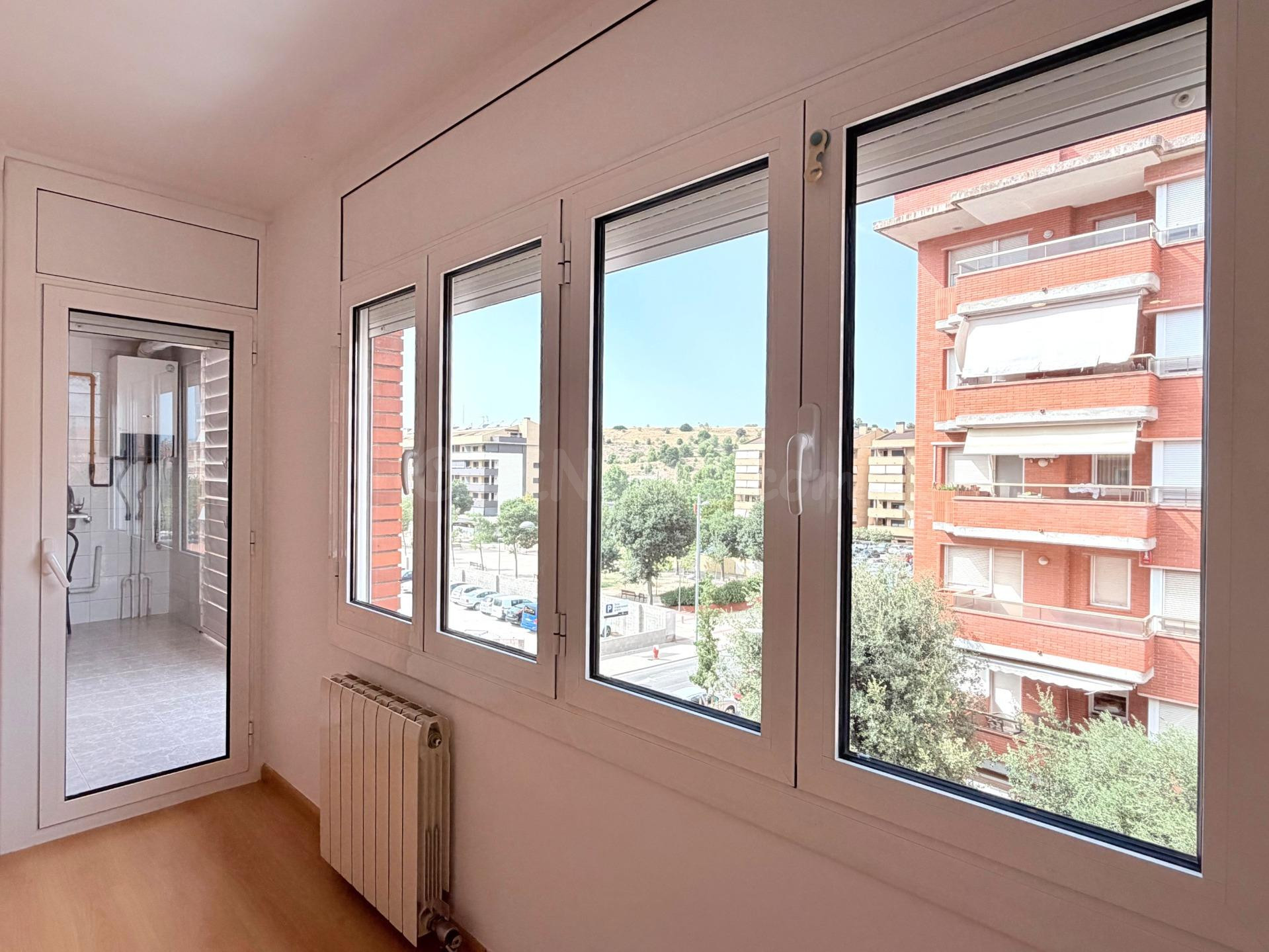 FANTÁTICO PISO EN EL BARRIO DE SET CAMINS - foto 5