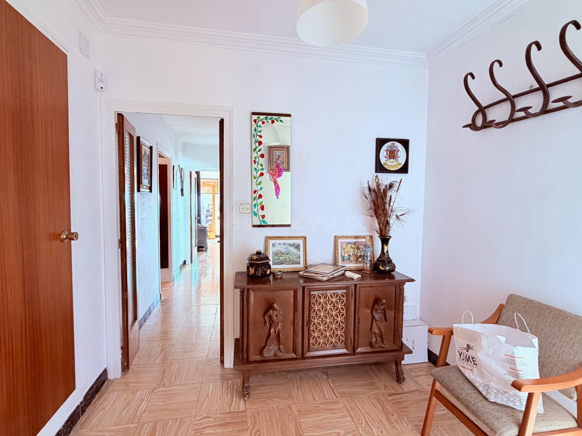 Una casa con espacio, vistas y mil posibilidades en Argençol - foto 5