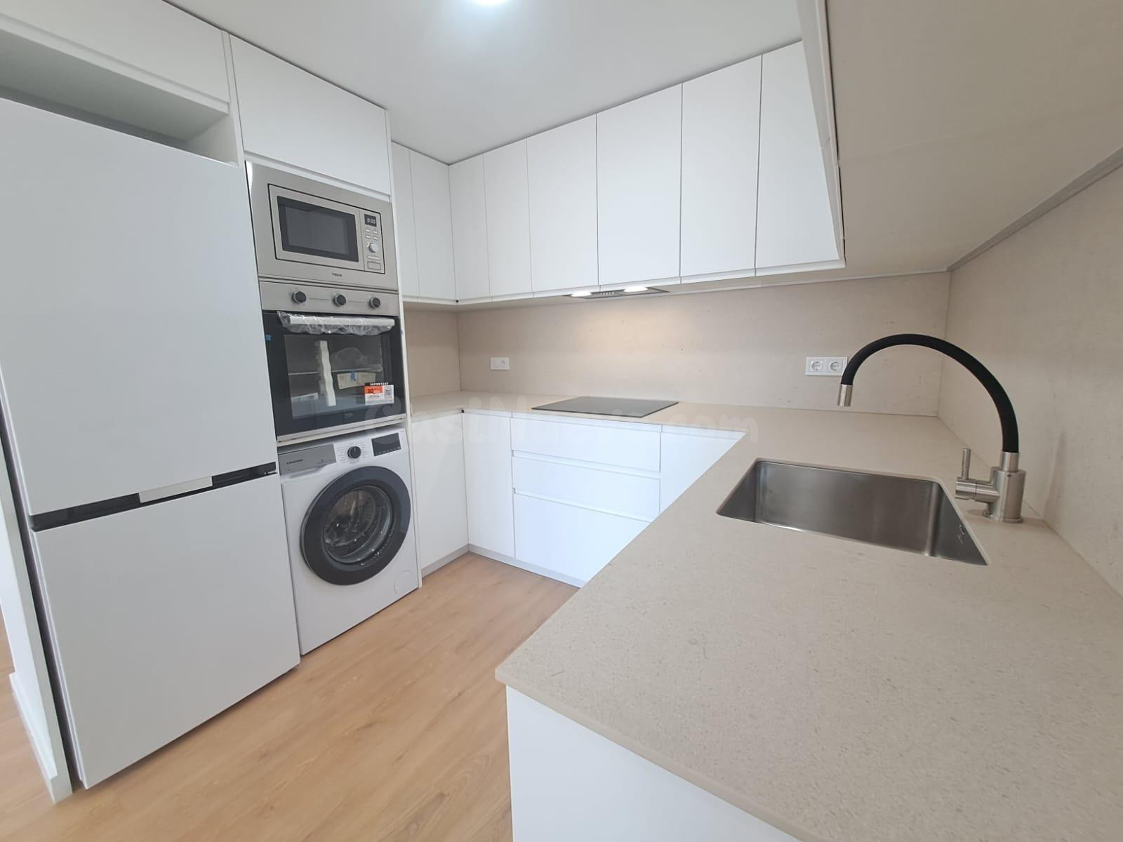 PISO OBRA NUEVA EN ALQUILER CON PKG Y TRASTERO!!! - foto 2